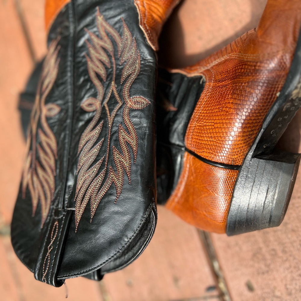 Authentic Tony Lama Cowgirl Boots - 7M - black and brown leather - Western - Picture 8 of 13